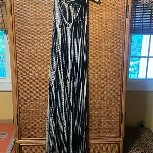 Karen Kane navy & white tie dye maxi size M racer back EUC